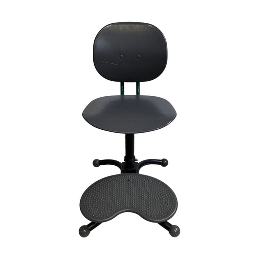 Casper elevstol fra Kinnarps, mørk grønn ramme