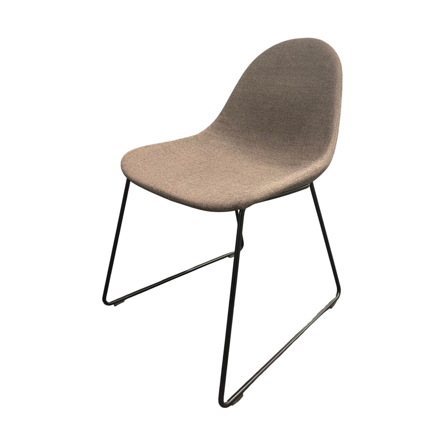 Atticus møteromsstol fra Johanson Design