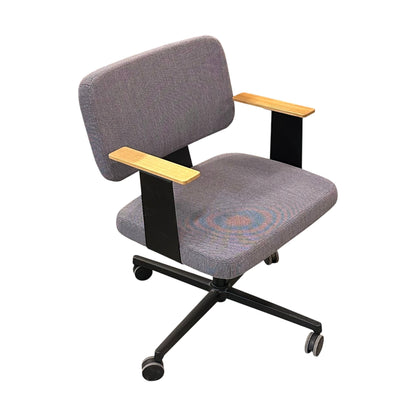 Grand møteromsstol fra Horreds, lilla