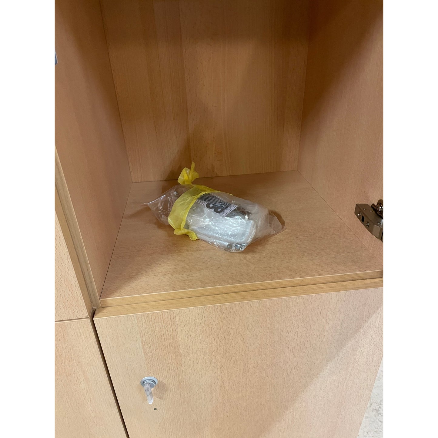 Småromsskap fra Svenheim i bøk