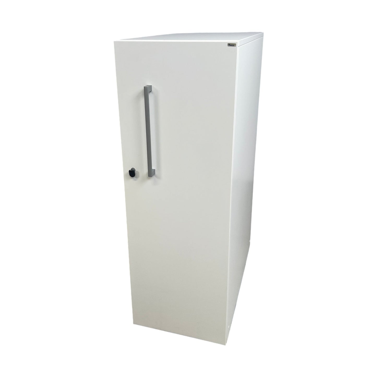 Låsbar tårnskap fra Kinnarps, åpning venstre, hvit