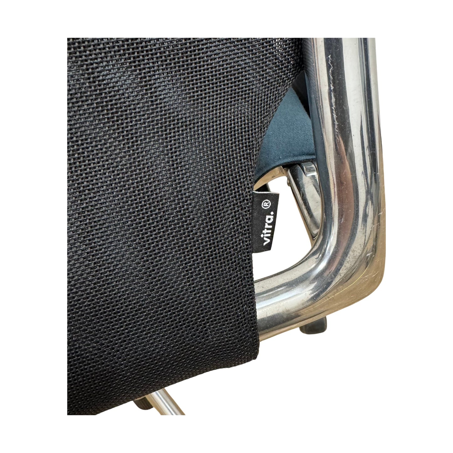 Vitra Meda kontorstol med blått sete