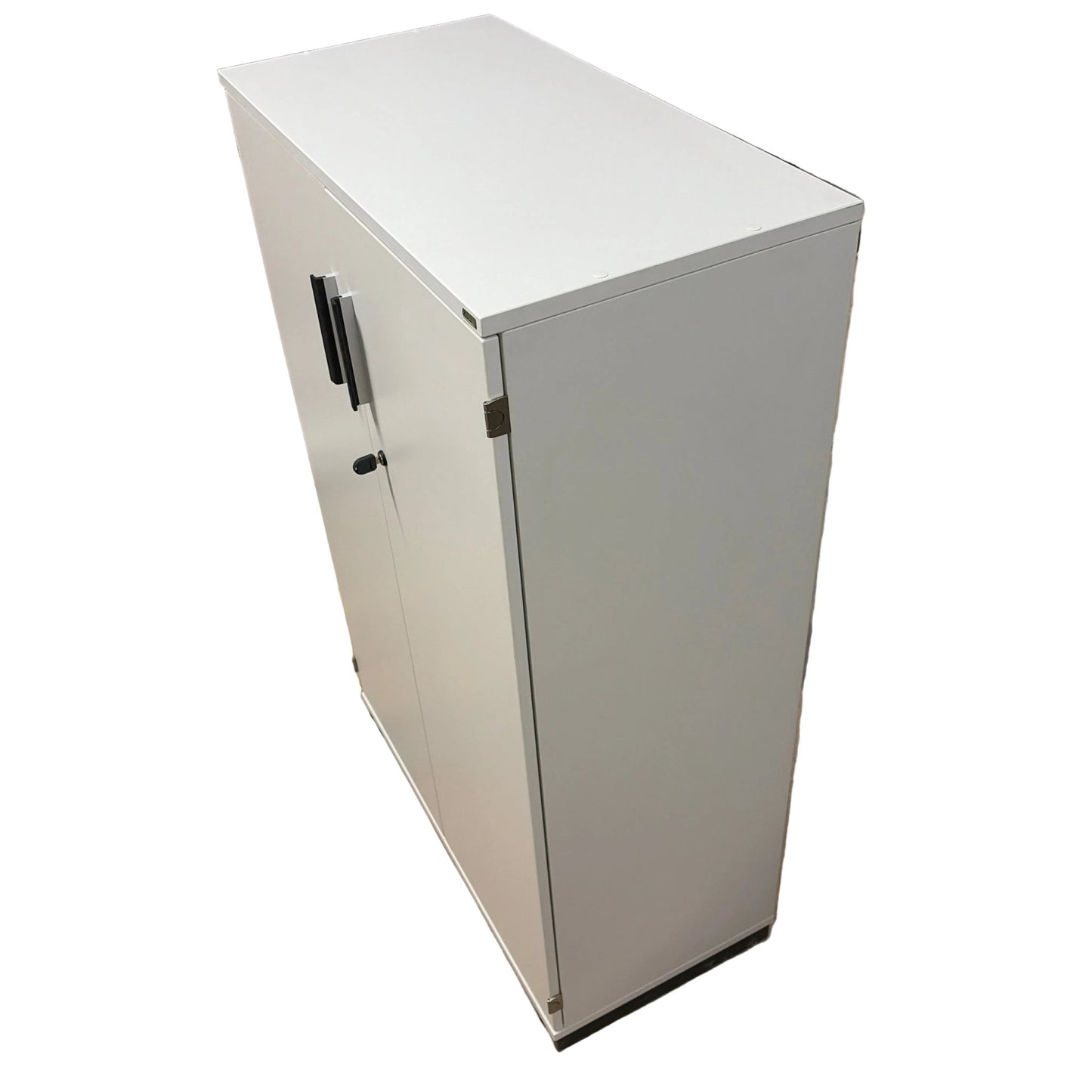 Skap fra Kinnarps, E-Serie, hvit