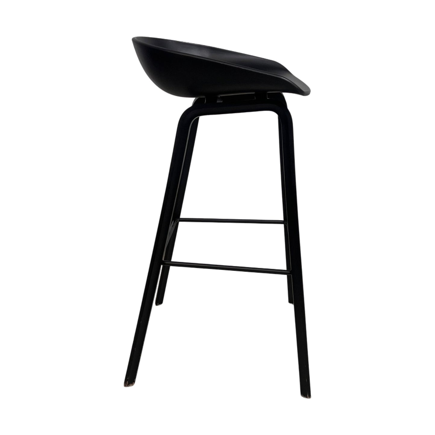 HAY About a stool barstol i svart, eikefiner