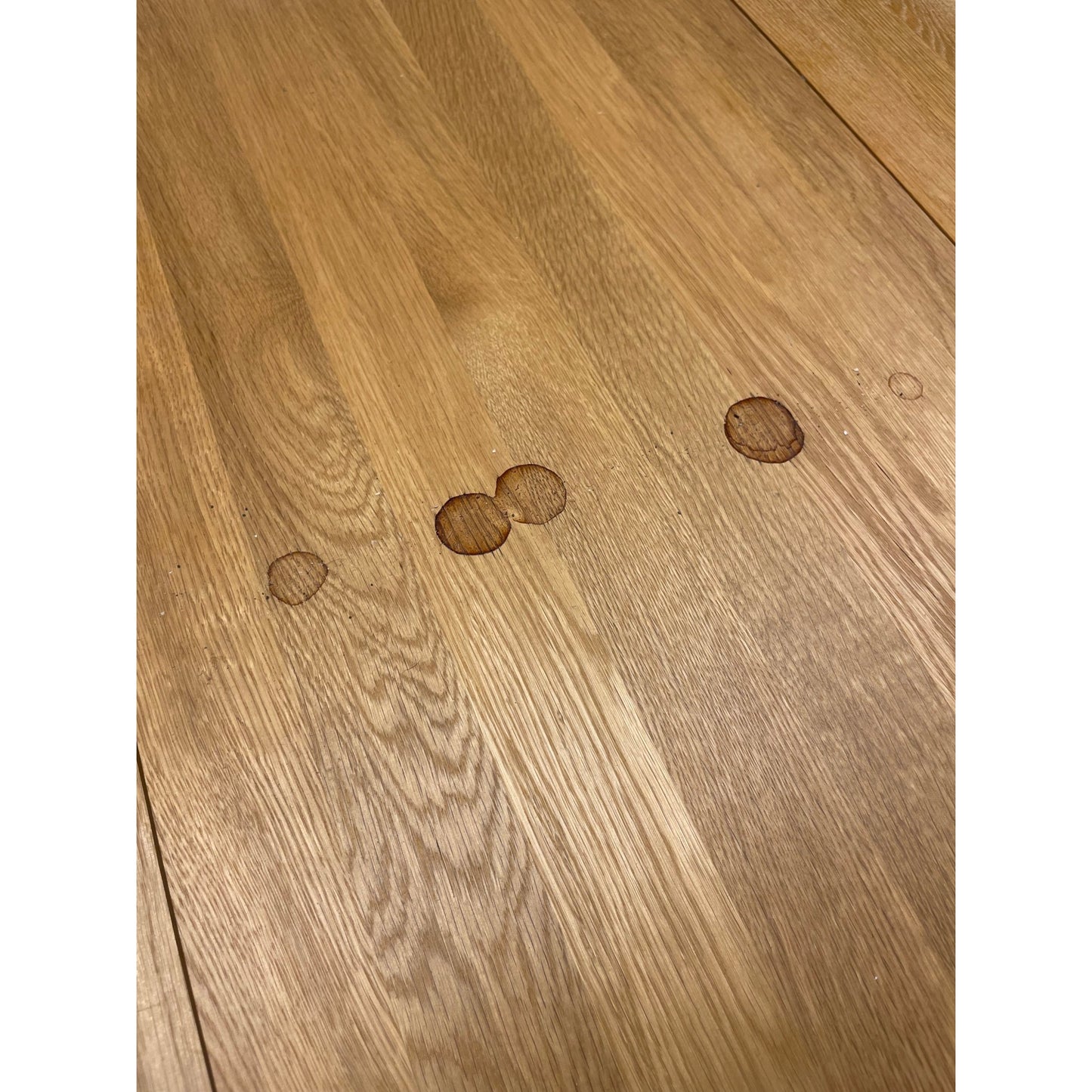 Utrekkbart møtebord tre