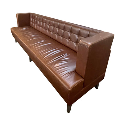 Bred loungesofa fra Satelliet