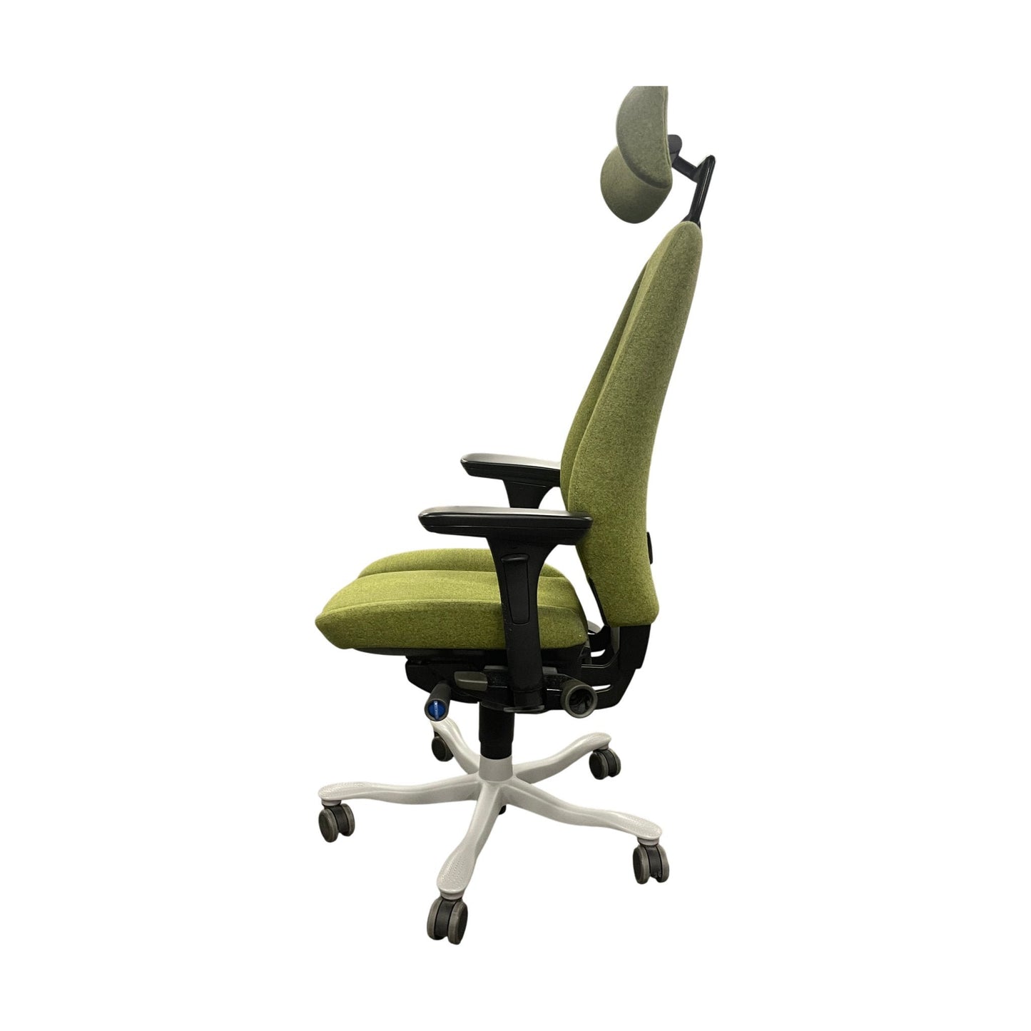 Kontorstol fra Kinnarps, modell 9000, mosegrønn