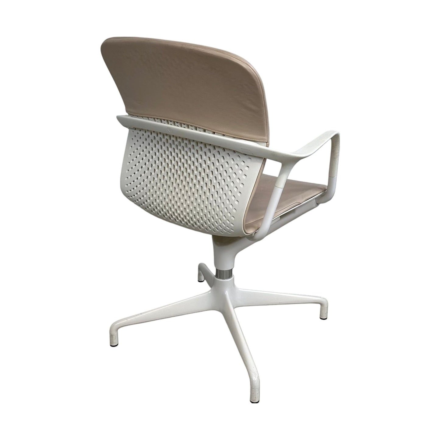 Keyn møteromsstol fra Herman Miller
