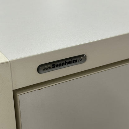 Arkivskap fra Svenheim, dobbel dør, hvit