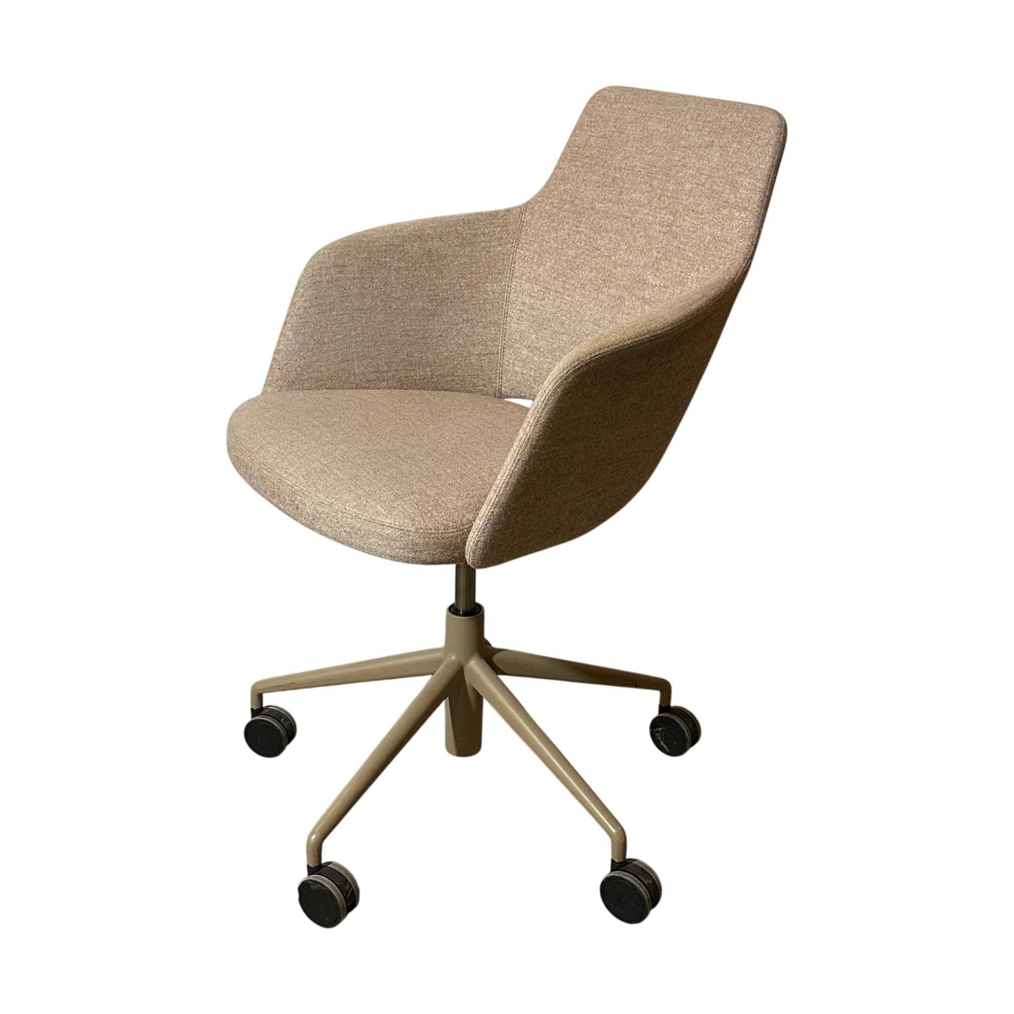 Pilot møteromsstol fra Materia, rosa ull, svingbar, med hjul