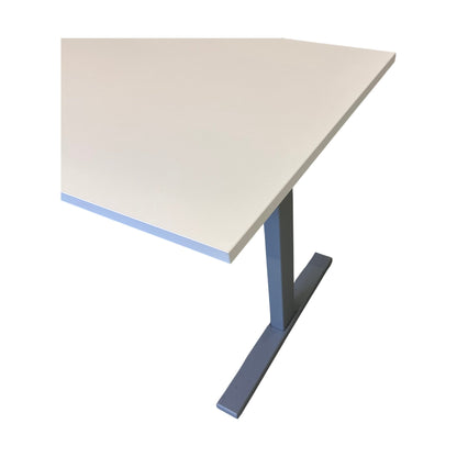 Elektrisk hev/senk skrivebord 160x80 cm, hvit laminat, Linak