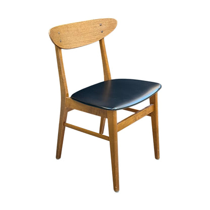 Spisestol, trefarget, skinnsete