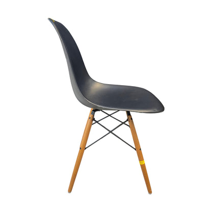 Eames møteromsstol fra Vitra, god tilstand