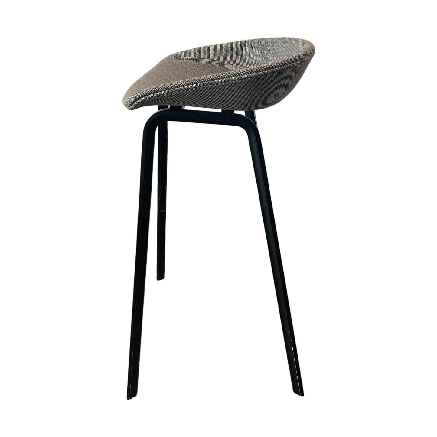 Hay about a stool, grå