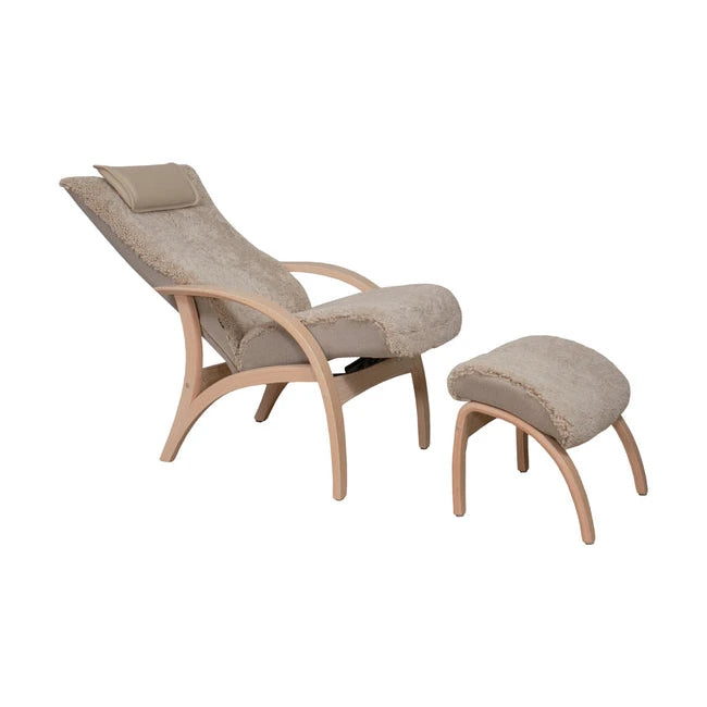 Brunstad Adventure lenestol fra A-Møbler, beige, m/fotskammel