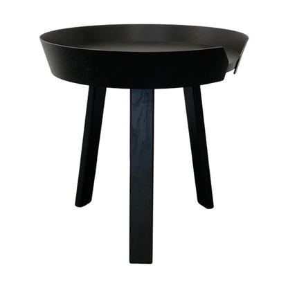 Around sofabord fra Muuto, sortbeiset eik, 45x45x35 cm