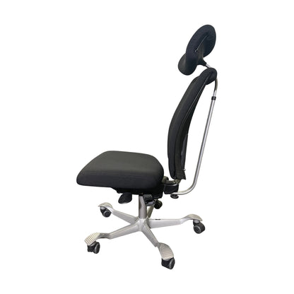 HAG H05 kontorstol med nakkestøtte, svart