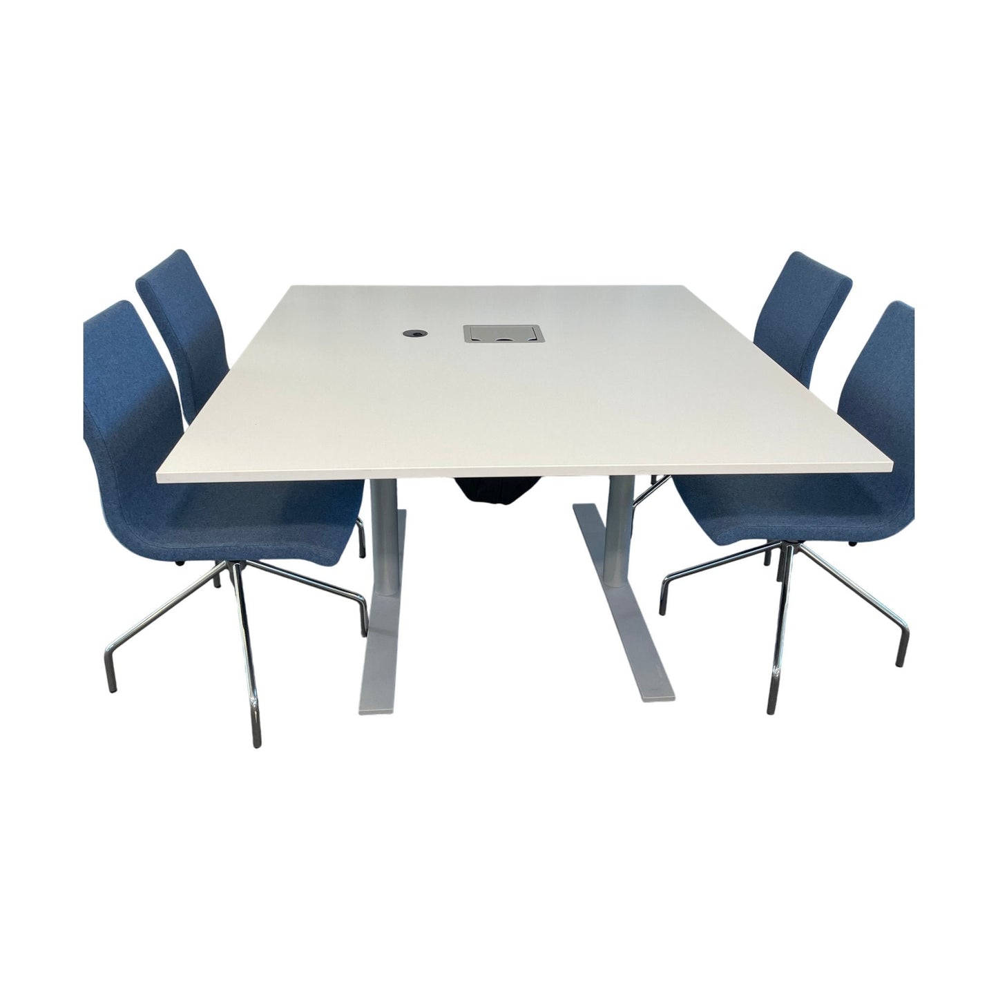 Kinnarps Oberon møtebord, hvit, 140x130 cm