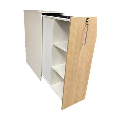 Tårnskap fra Aarsland, dobbel åpning, trefarget