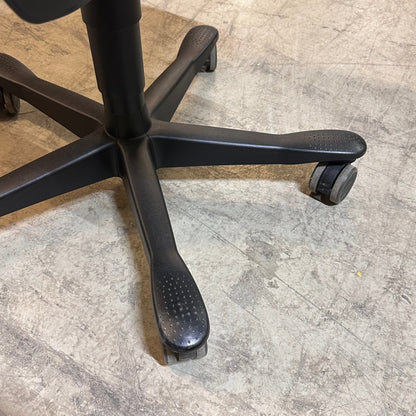 Kontorstol fra Kinnarps, svart