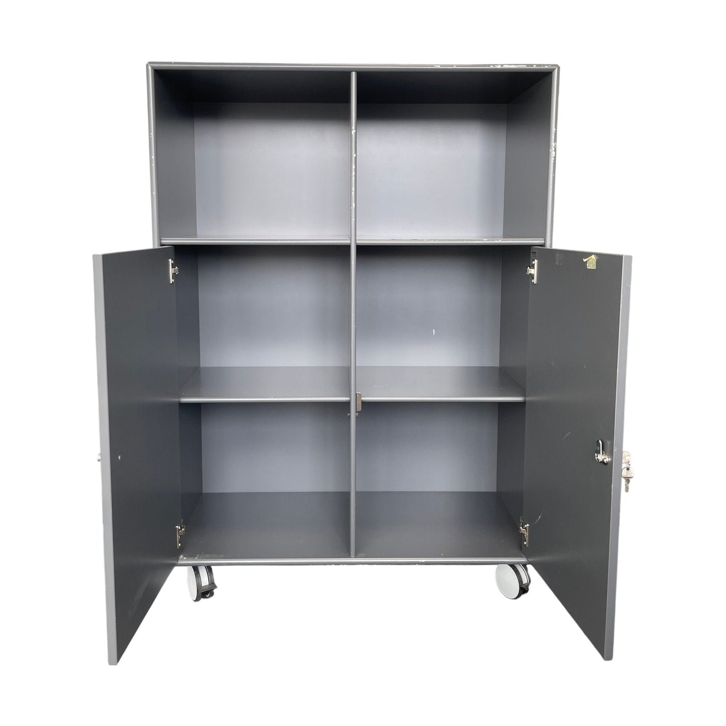 Montana skap, mørk grå, låsbare med hjul