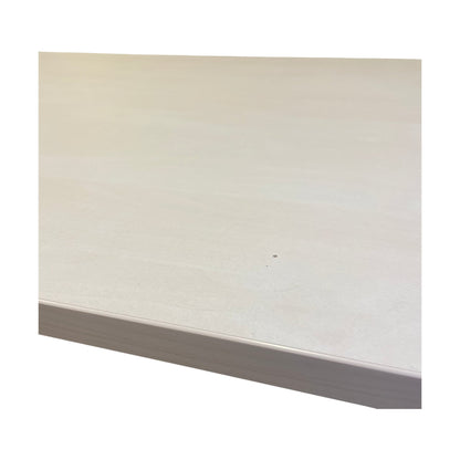 Trefarget skrivebord m/ sorte ben, 180cm
