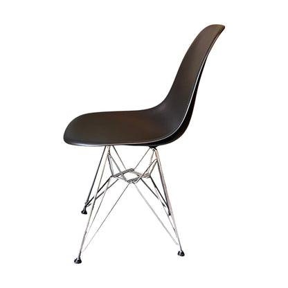 Eames spisestol fra Vitra, svart