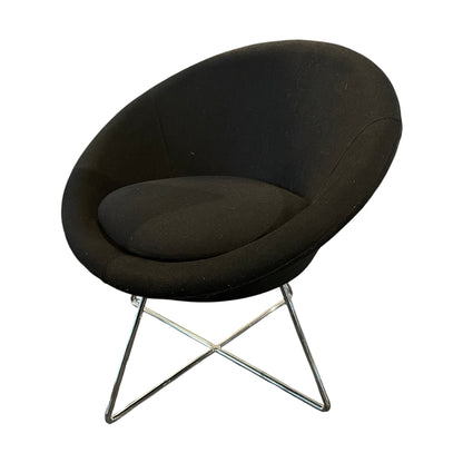 Frigaard loungestol, sort med krom ben