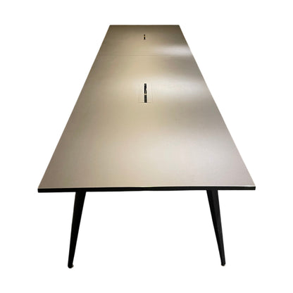 Svart møtebord fra Edsbyn, laminat, 600x150 cm