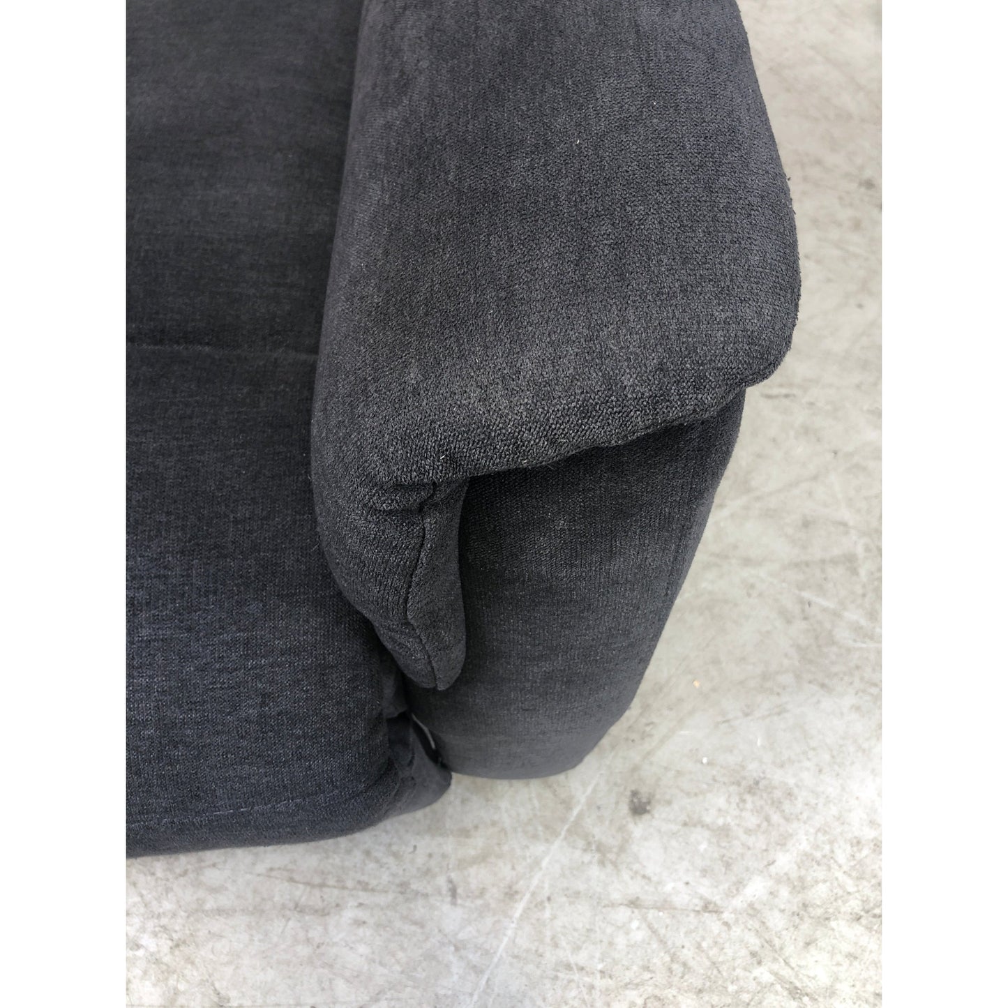 Tornio lenestol fra A-Møbler, grå tekstil, svingbar