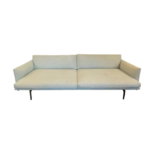Outline 2-seter sofa fra Muuto i blå