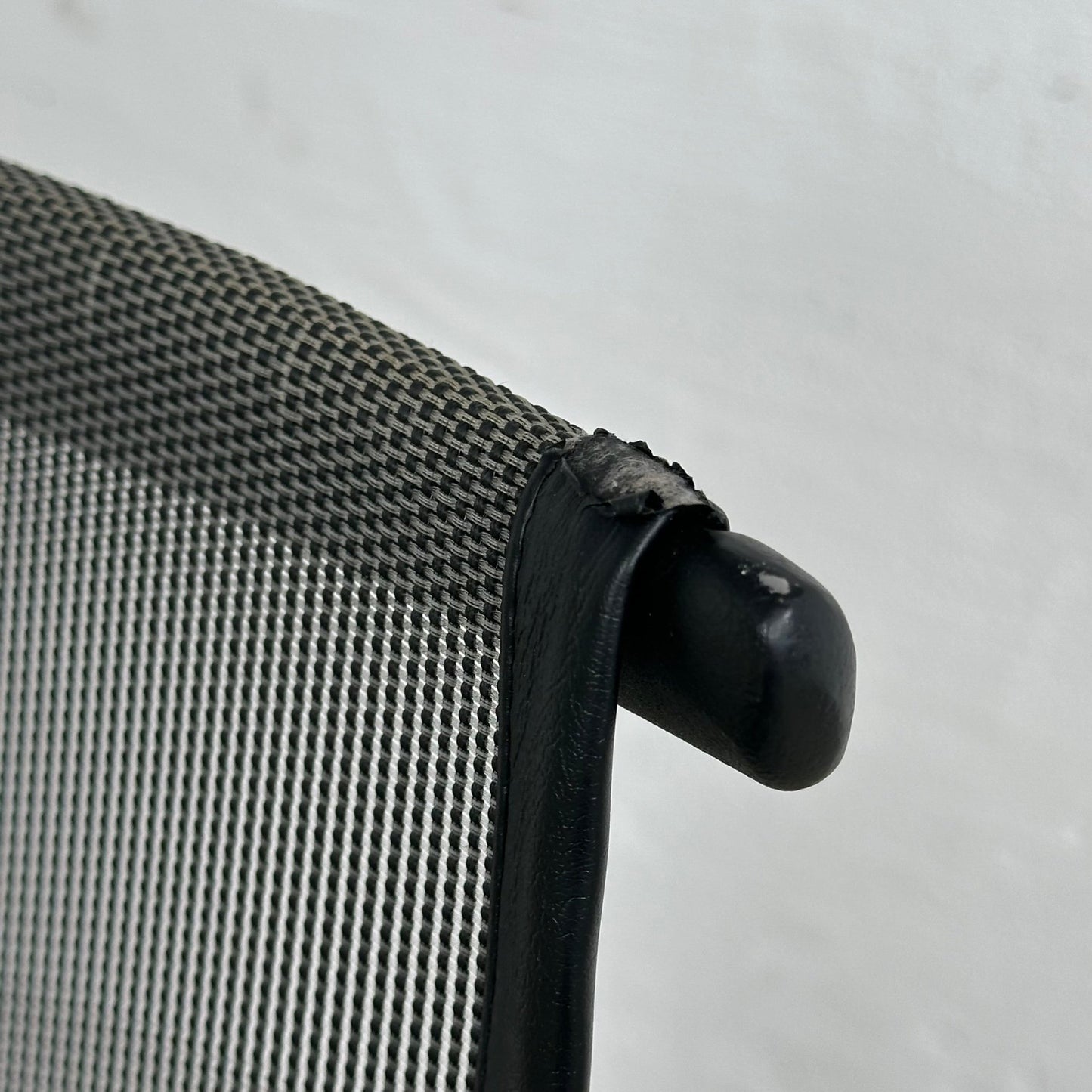 Communication møteromsstol fra HÅG, grå mesh-rygg