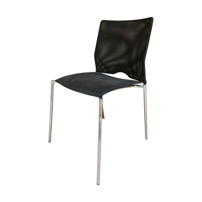 Cosmos møteromsstol fra Lammhults, svart, stablebar