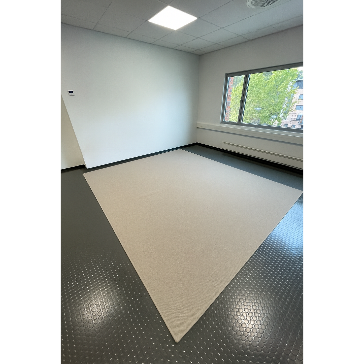 Beige loungeteppe fra HAY, 370x350 cm