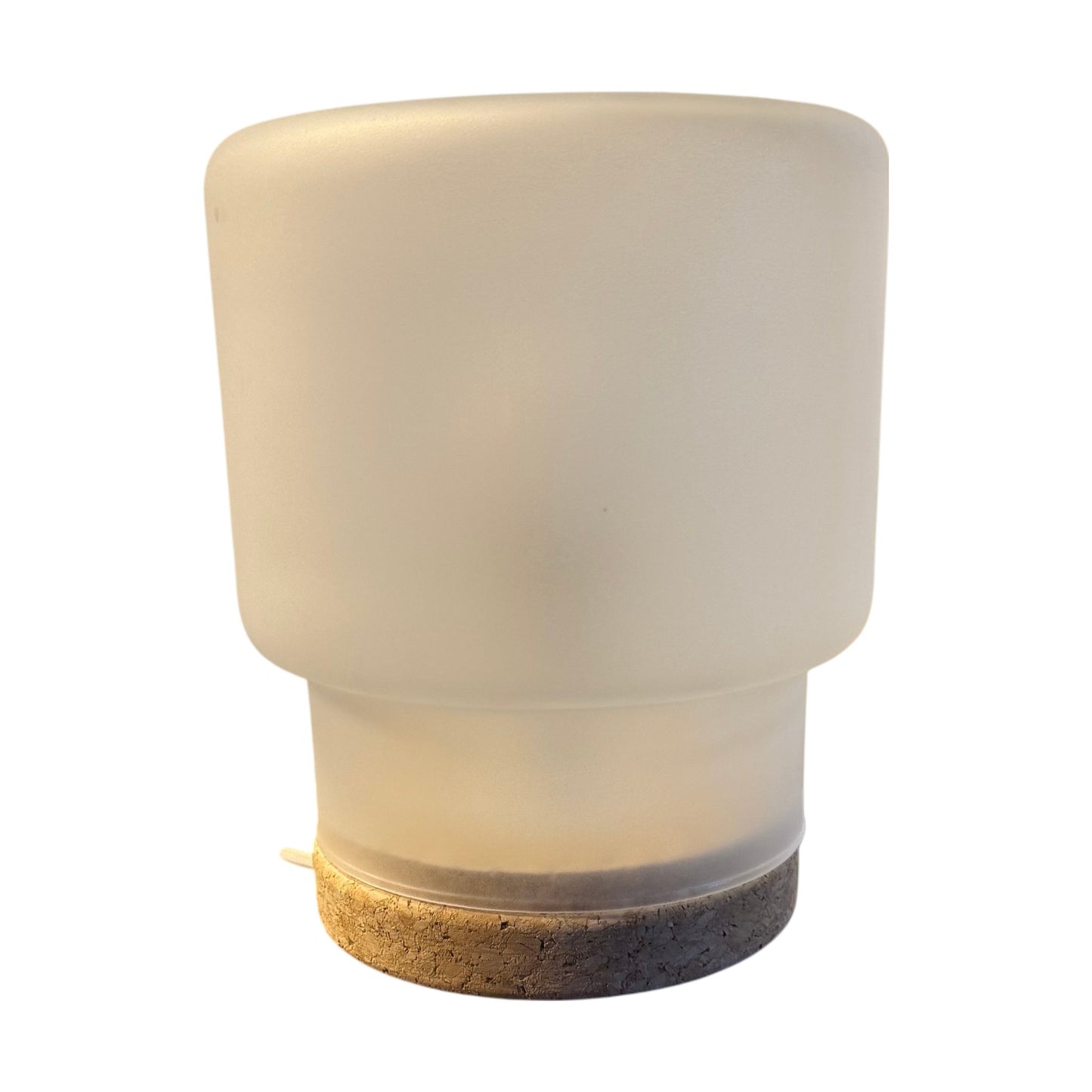 Liten hvit bordlampe