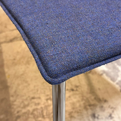 Møteromsstol fra ForaForm, blå