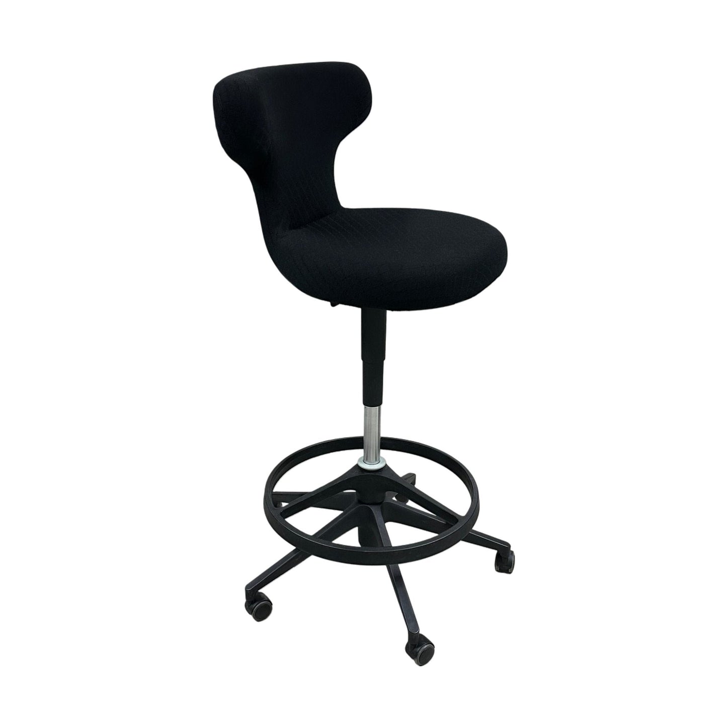 Pivot High Stool fra Vitra, svart