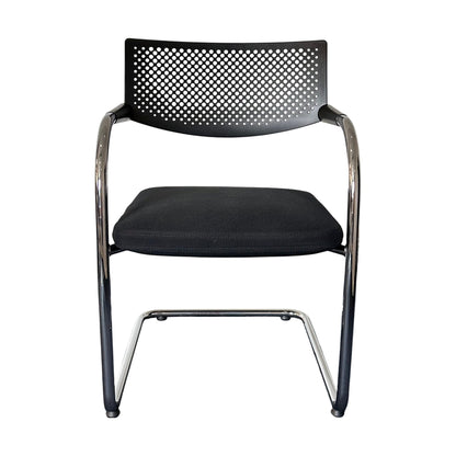 Visavis møteromsstol fra Vitra, svart