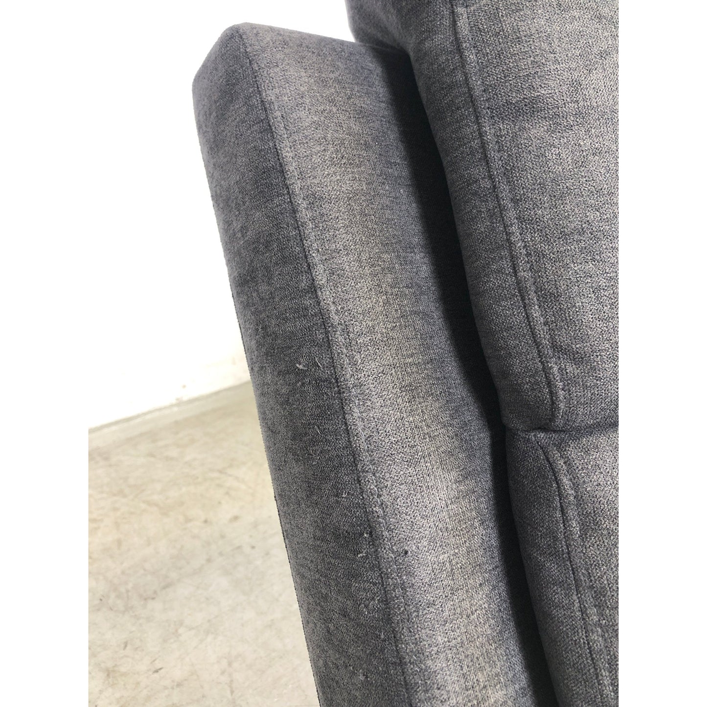 Mora Reclinersofa 2-seter fra A-Møbler, mørk grå