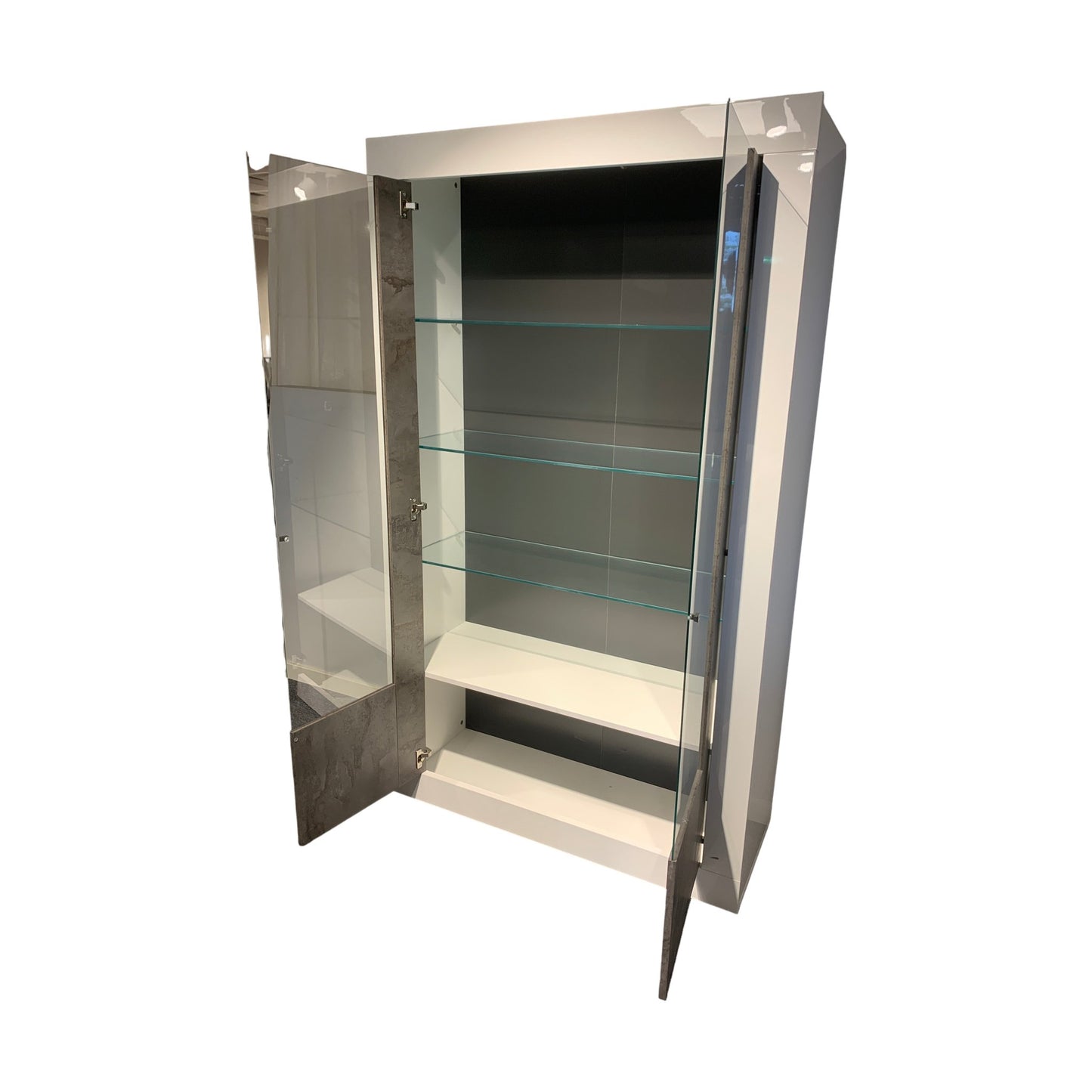 Urbino vitrineskap fra A-Møbler, 110x190 cm, MDF