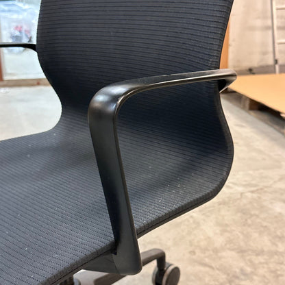 Meet kontorstol fra Degvold, mesh