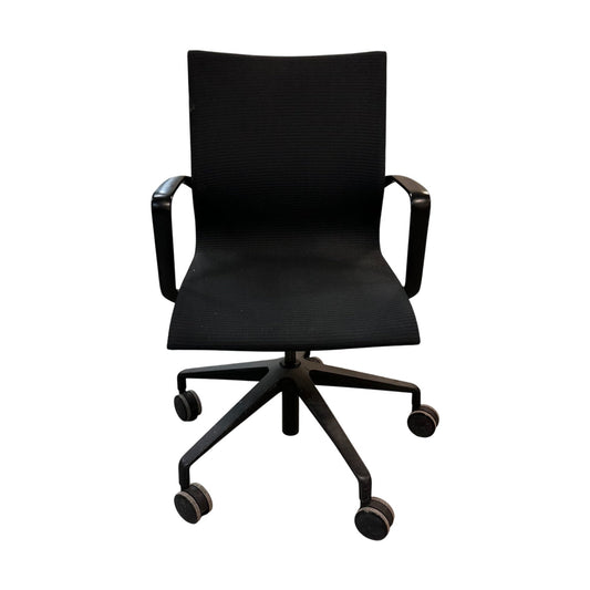 Meet kontorstol fra Degvold, mesh