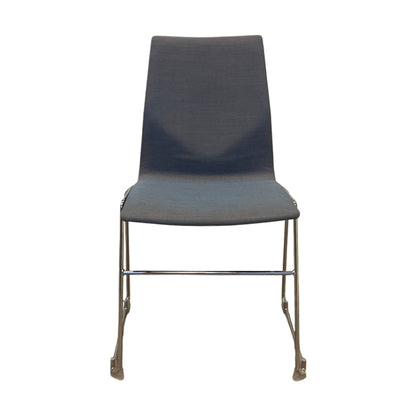 Møteromsstol fra Ocee & Four design, blå stoff