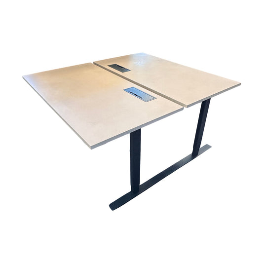 Elektrisk dobbelt hev/senk skrivebord 160x165 cm, beige