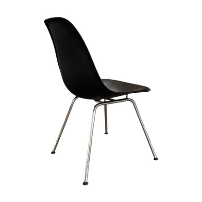 Vitra Eames Plastic Side Chair DSX stol