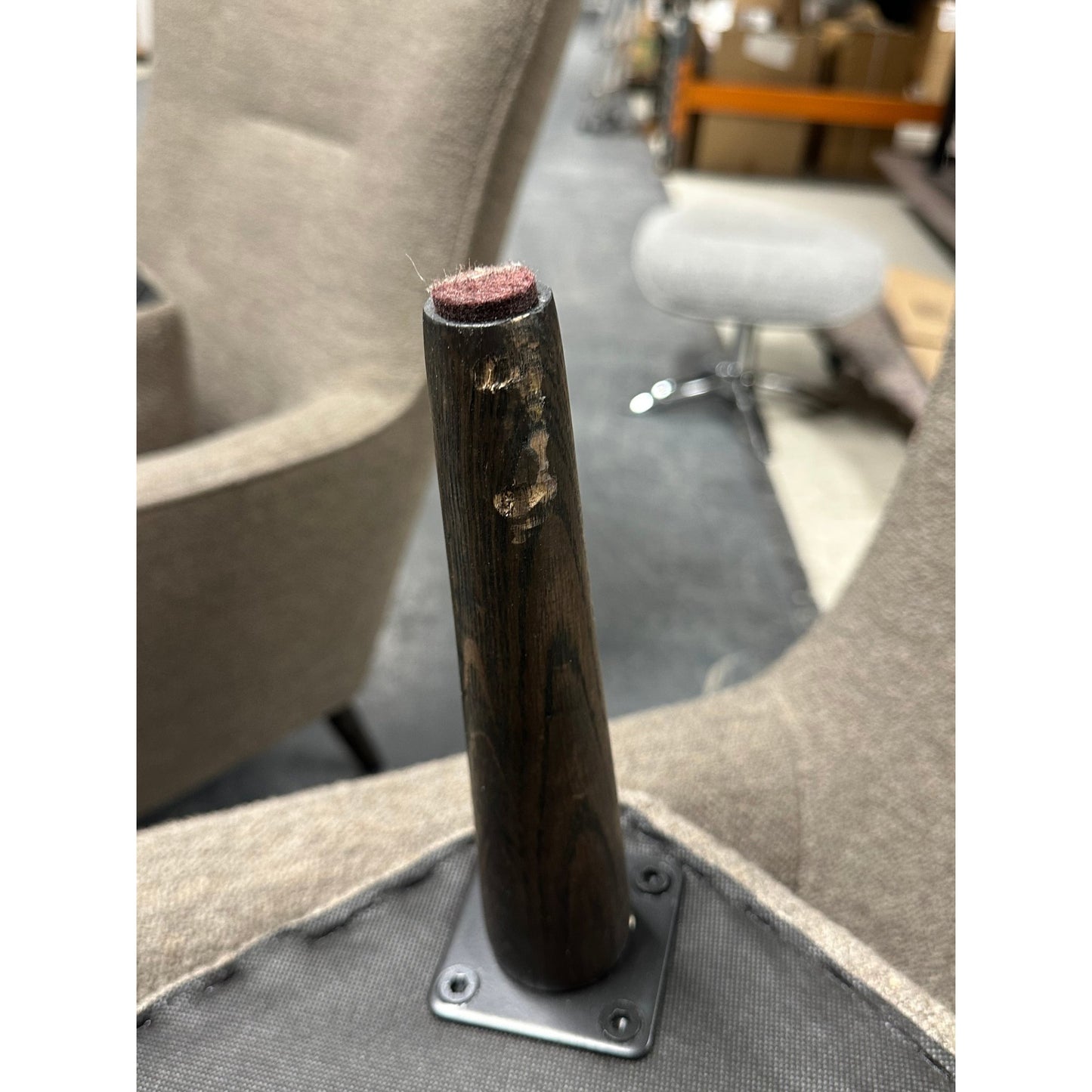 Chico lenestol fra A-Møbler, tekstil, m/krakk