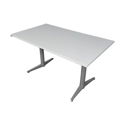 El hev/senk skrivebord 140x80 cm, hvit, Edsbyn