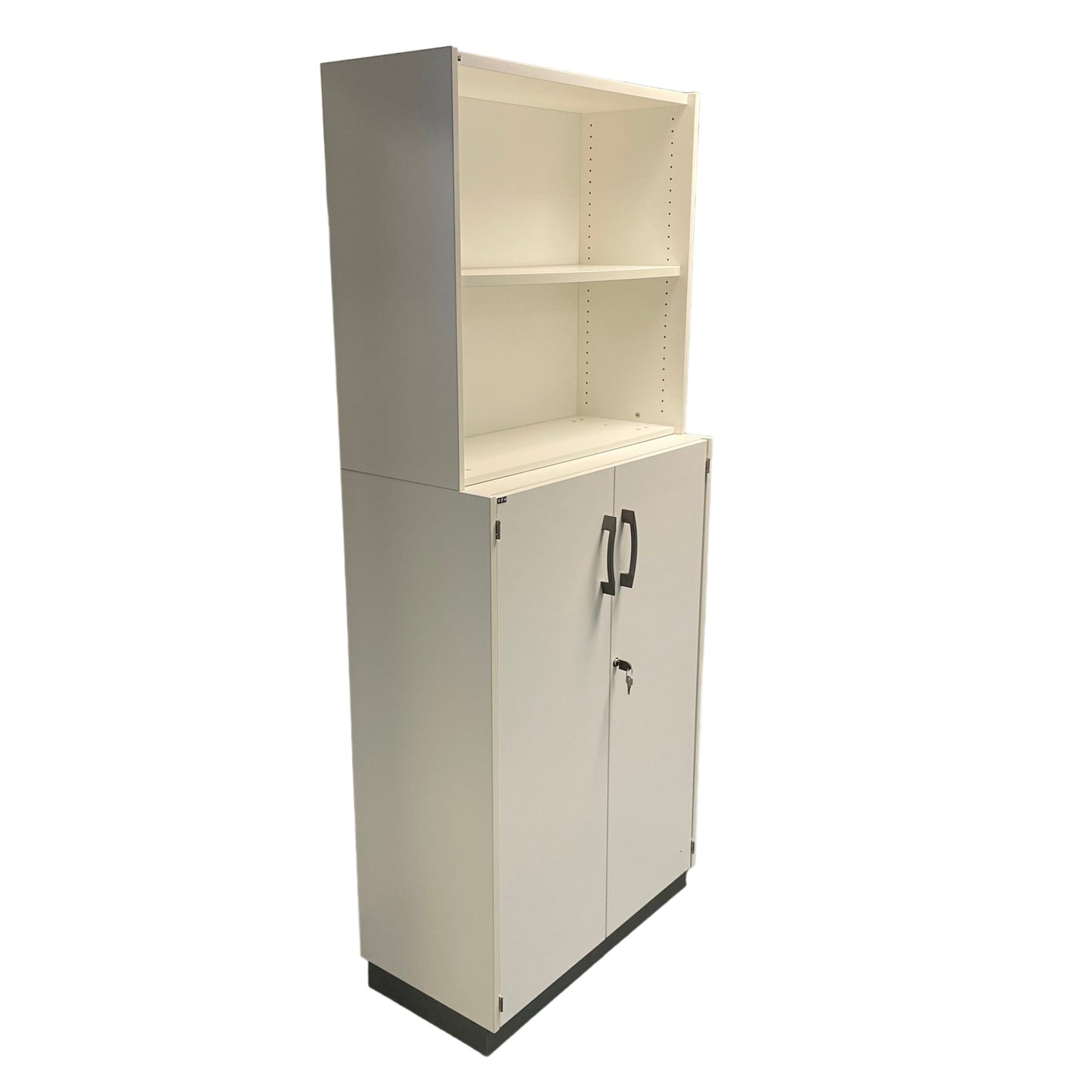 Skap fra EFG m/nøkkel