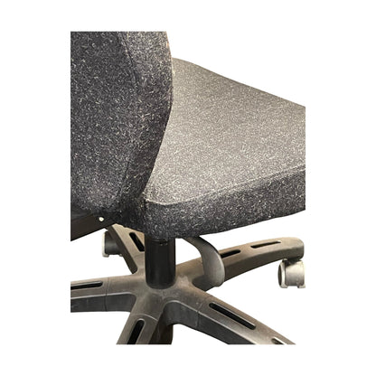 Kontorstol fra IKEA, modell Verksam, grå