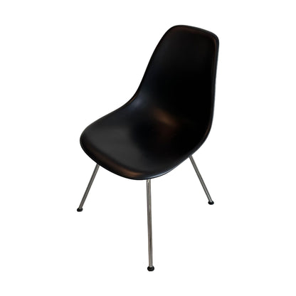 Vitra Eames Plastic Side Chair DSX stol